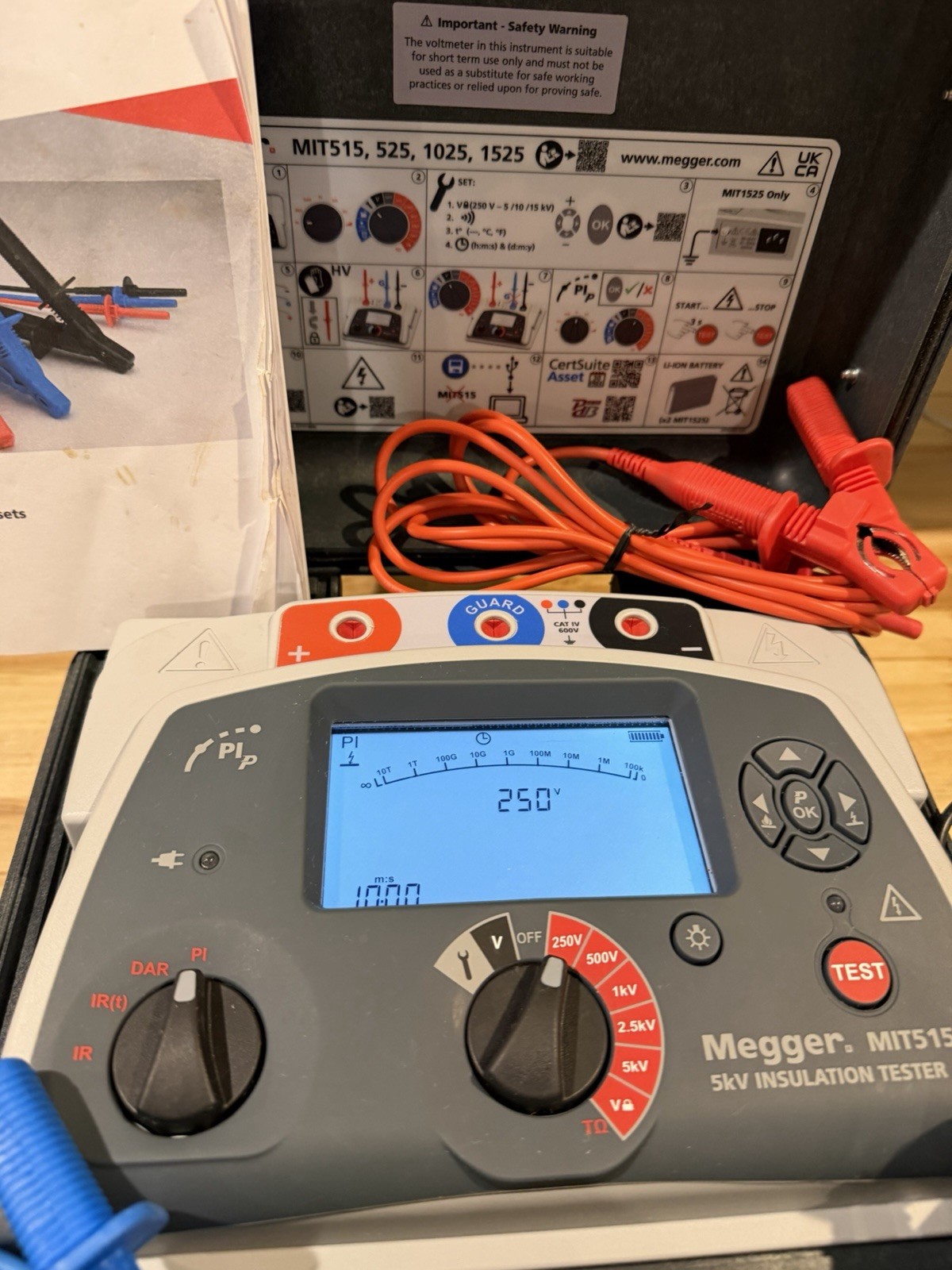MEGGER MIT515 5KV INSULATION TESTER W/ LEADS & CHARGER (TESTED) FREE SHIPPING