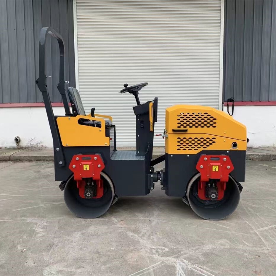Factory Direct Sale 1.5 Ton Double Drum Vibratory Soil Roller Compactor