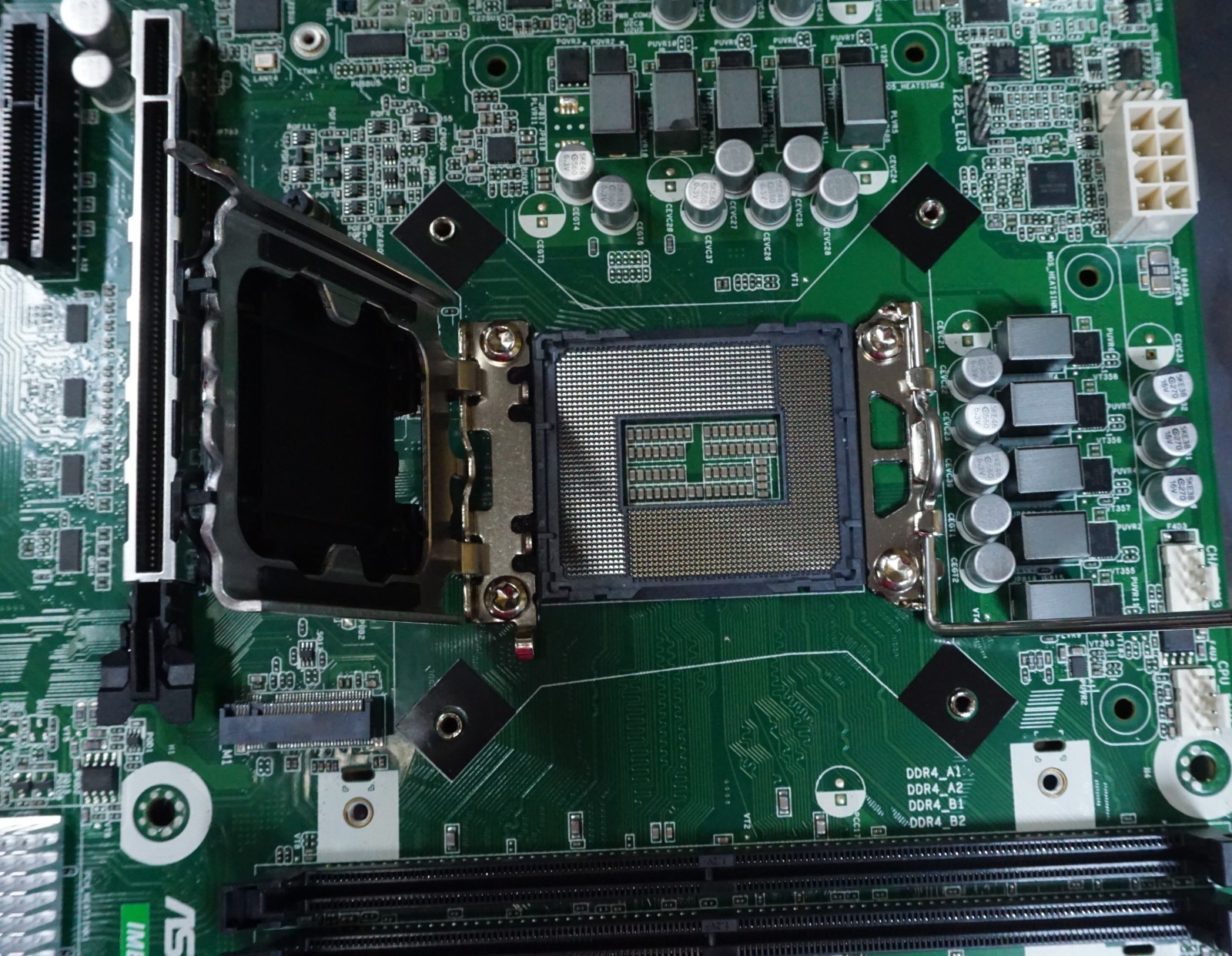 ASRock IMB-X1712 industrial ATX motherboard FOR Intel 12th, 13th, and 14th Gen