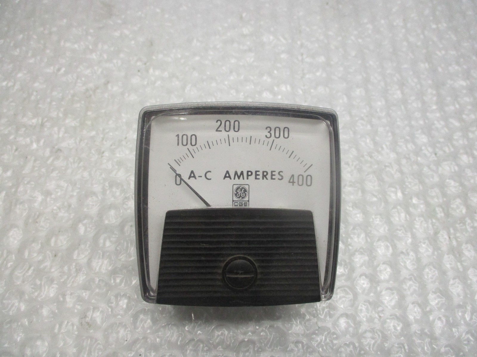GENERAL ELECTRIC 250239LSZZ PANEL METER 0-400AC NSNP