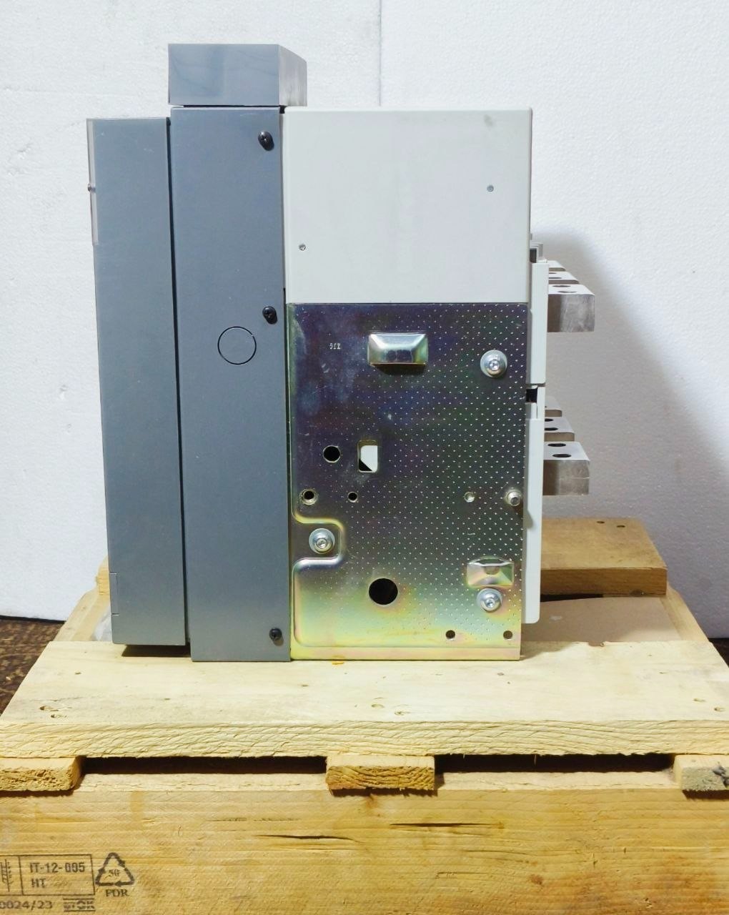 NEW🆕 ABB SACE EMAX E2N/E MS 1250A DC 3P DISCONNECT SWITCH CIRCUIT BREAKER