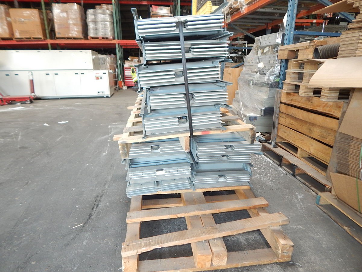 LOT OF 11 SQUARE D ACF19EC BUSWAY ALUMINUM CONDUCTOR 120X19″, 600 V AC/DC, 3000A