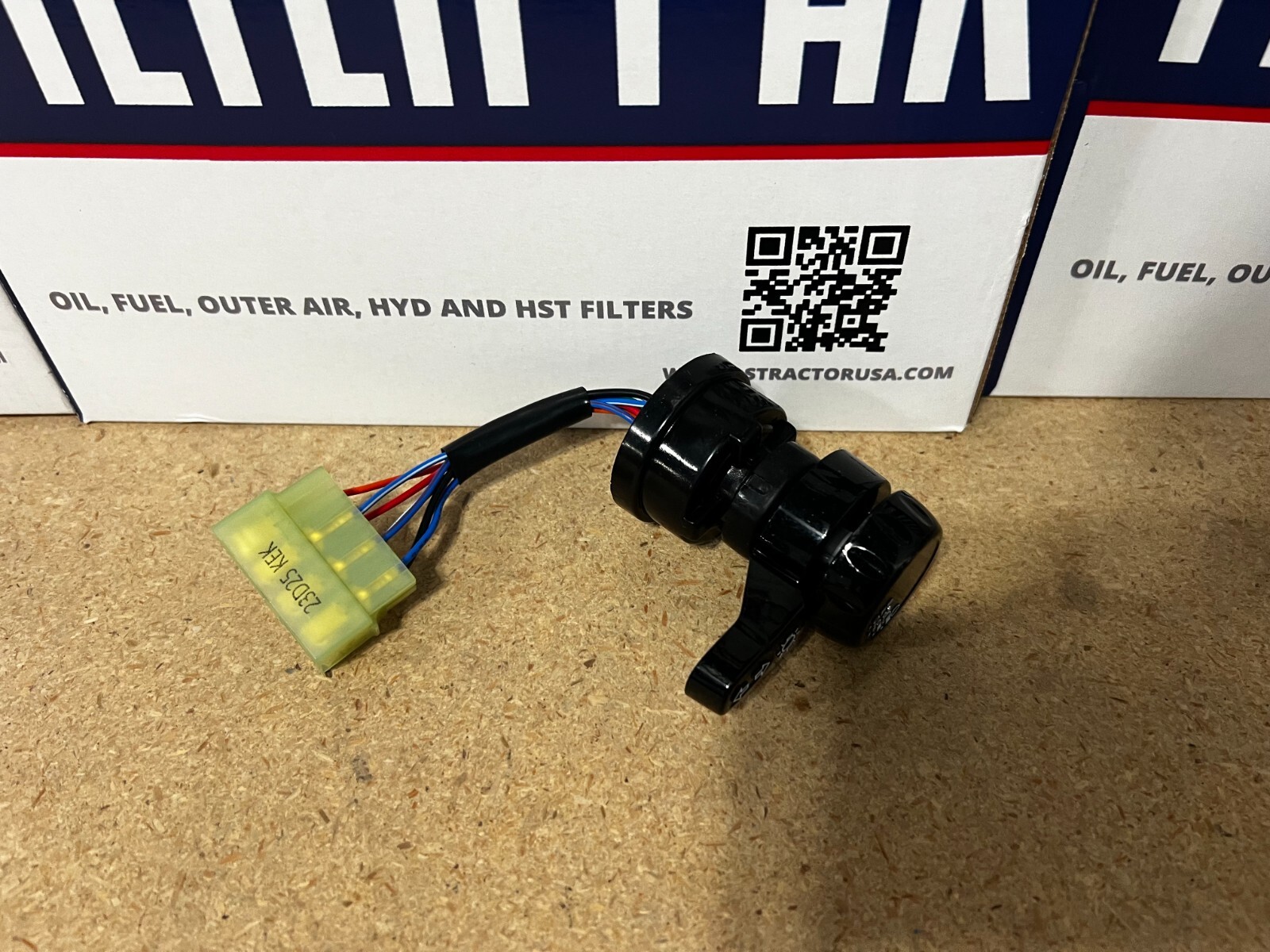 Genuine OEM LS Tractor SWITCH-COMBI-TRG750 (40007050)