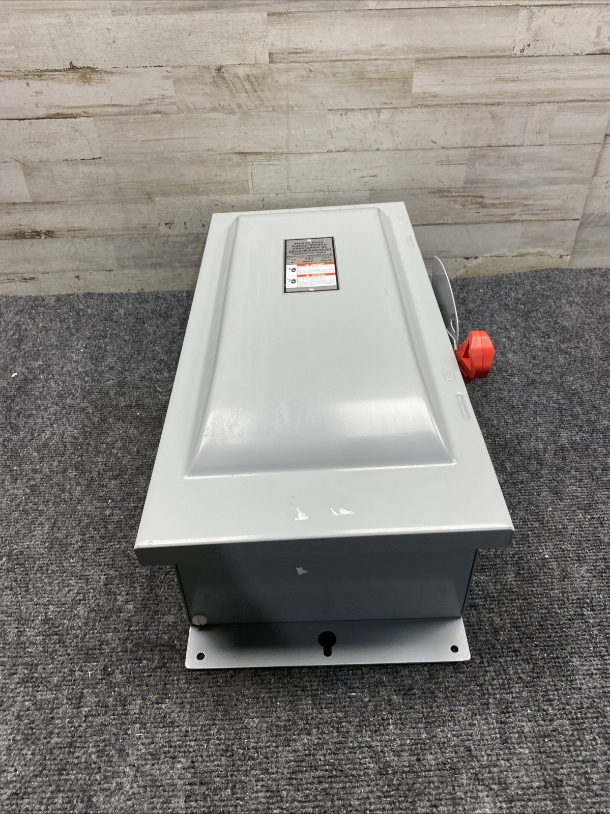 Siemens HFC323J Enclosed Fused Low Voltage Heavy Duty Safety Switch,240VAC,100 A