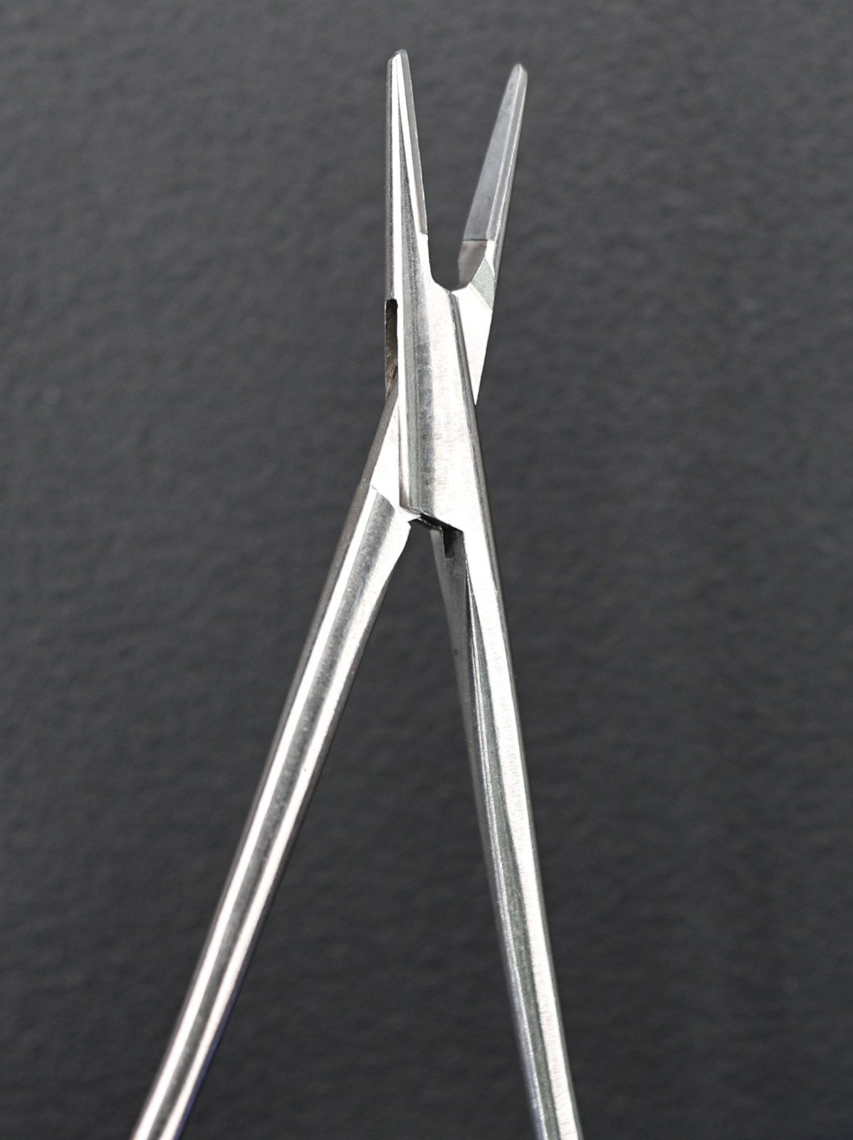 V Mueller RH2561 Webster Smith Needle Holder, Smooth, Vital, TC, STR, 4.75″