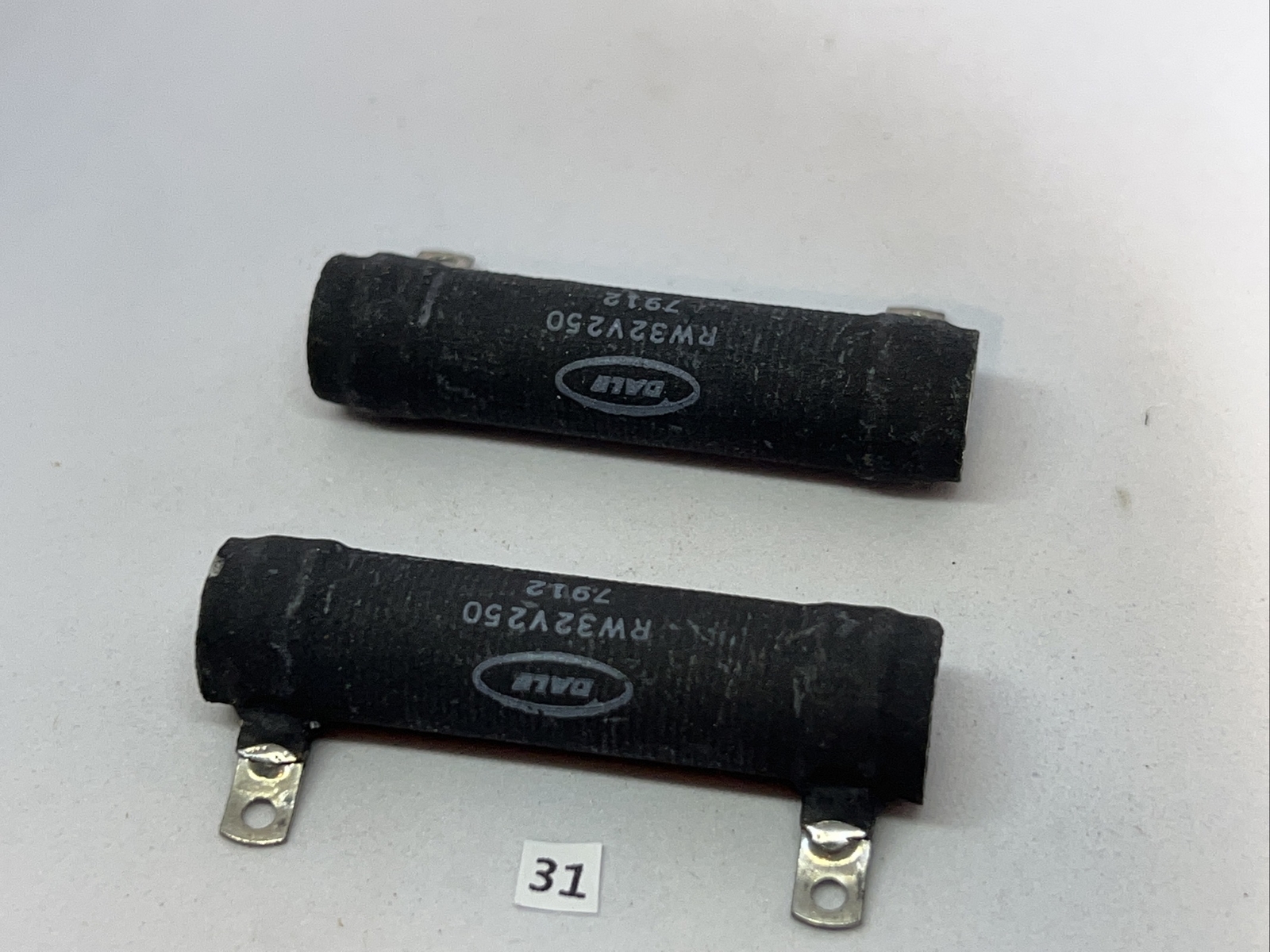 Dale Power Resistor 25 Ohm, 20 Watt RW32V250 New Lot of (2)