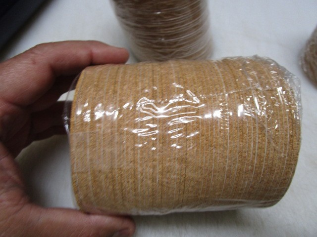 200 Pcs 3.5 inch Round Cork SELF ADHIESIVE SEPARATOR PADS 4 PACKS 50 PER PACK