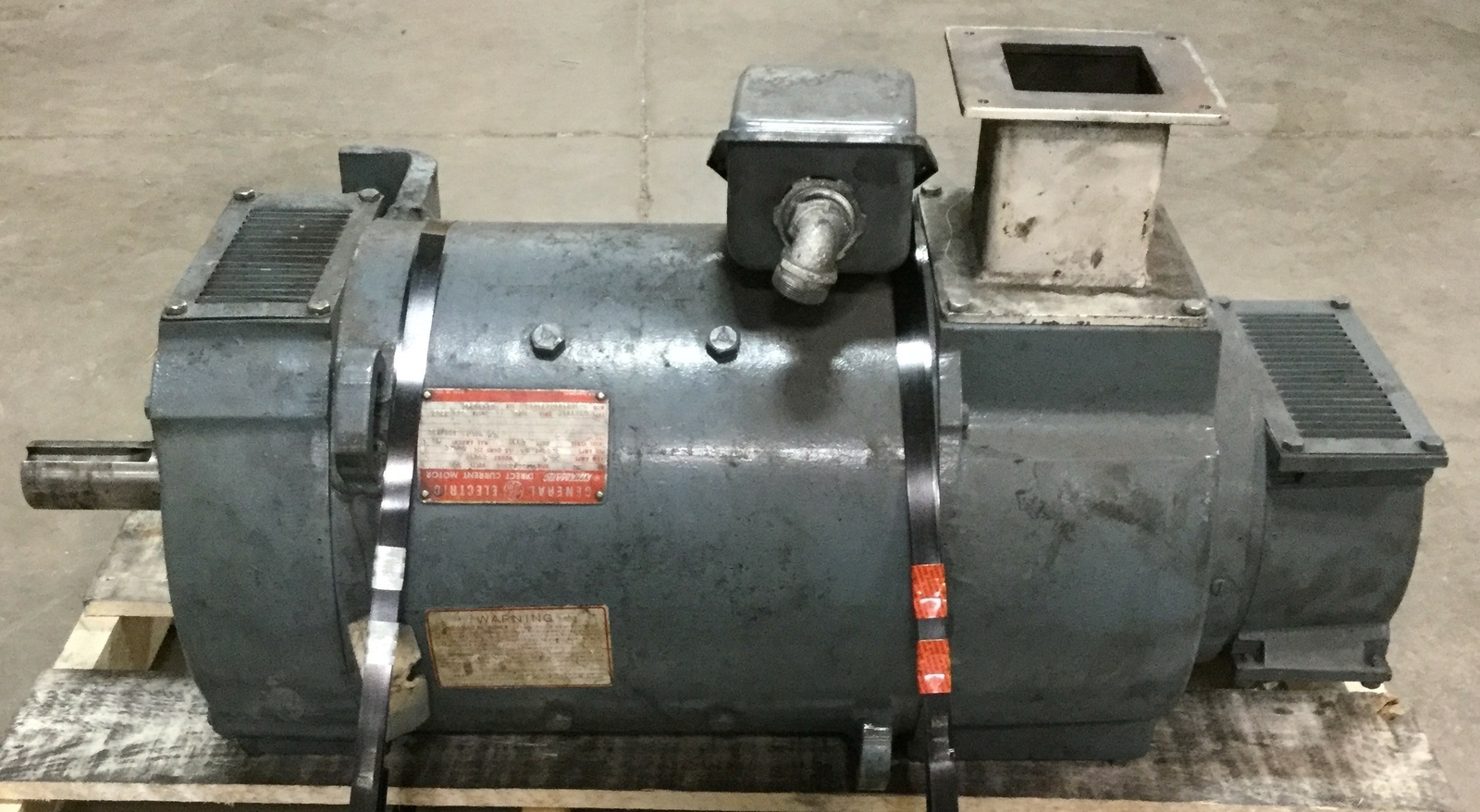 GE CD228AT KINAMATIC DC Shunt Motor 30HP 500VDC 1750/2300RPM, Field 300/150VDC