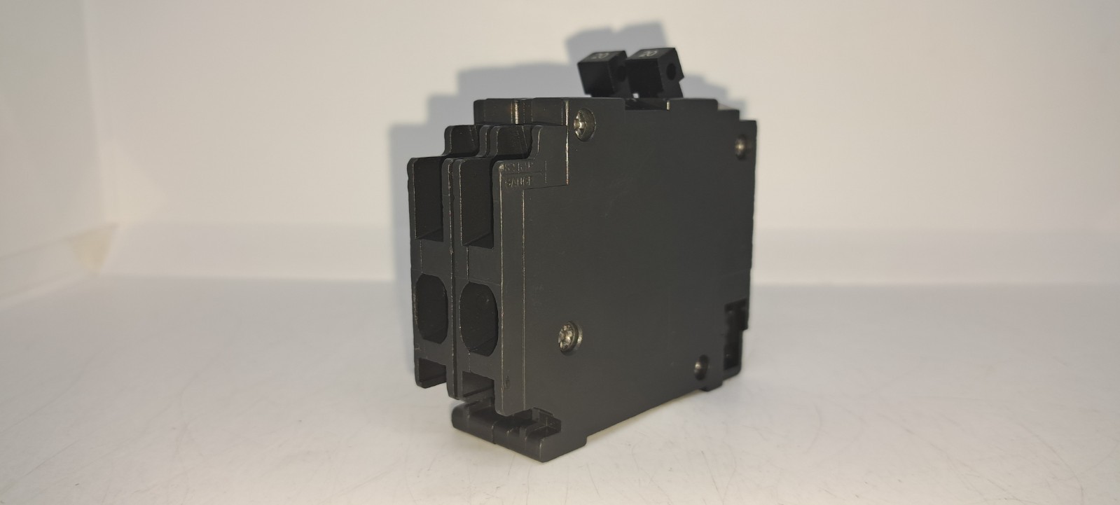 SIEMENS ITE GOULD Q2020 20 Amp Two 1 Pole Circuit Breaker Type QT Q2020