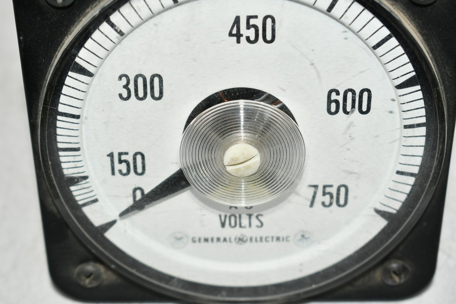 GE AB-40 309016 0-750V-AC VOLTMETER Gage 4