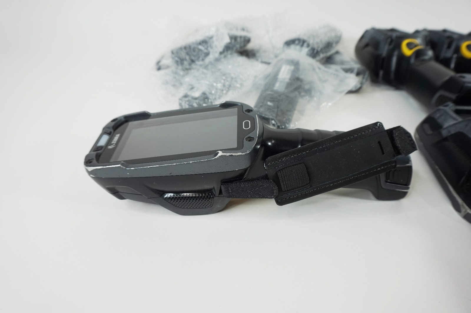 Zebra TC83BH-3205A710NA 32GB 4GB TC83 TC8300 POS Computer Barcode Mobile Scanner