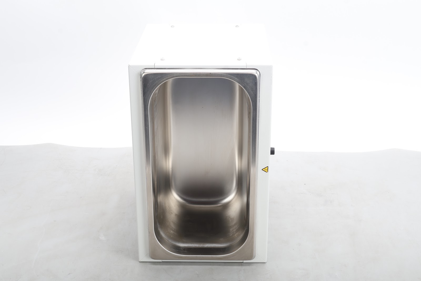 VWR 89032-214 Digital Heated Water Bath 5L With Power Cable, Bottom Pan, and Lid