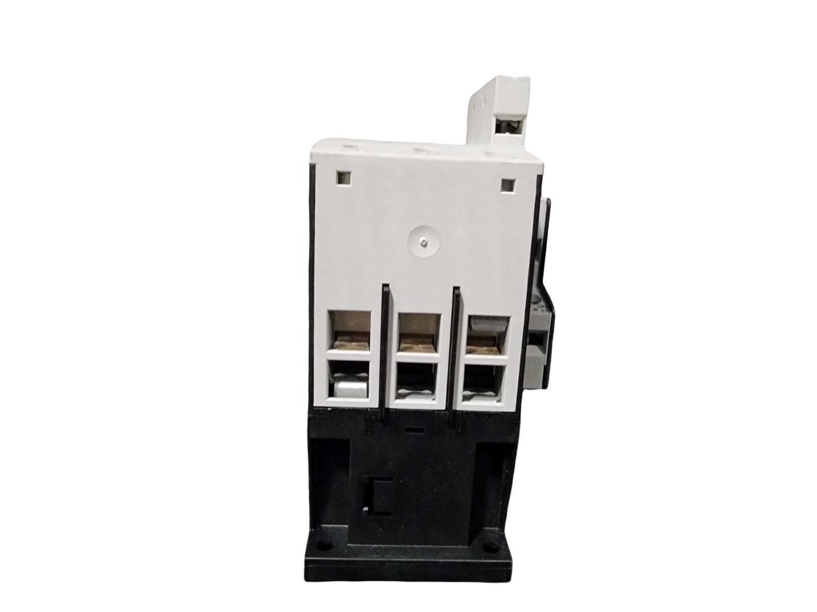 Eaton 40A IEC Contactor XTCE040DS1A Side-Mounted 110/120V 3P Screw Terminal FVNR