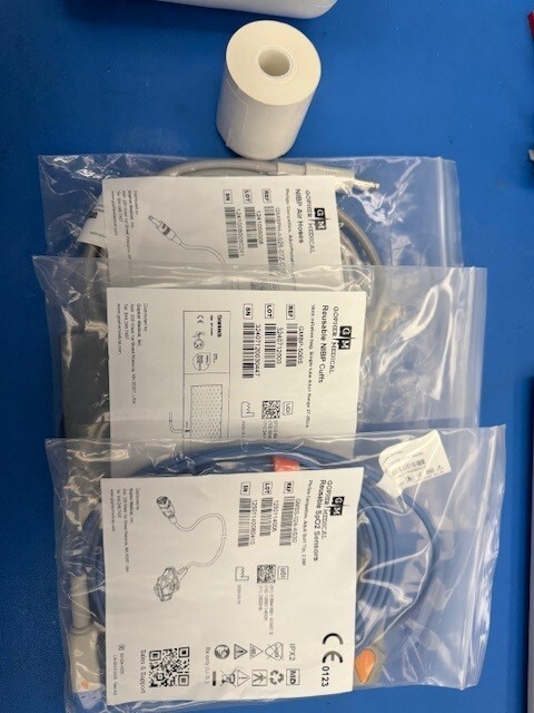 Philips VS30 863380 w/SP02 ,NIBP, ETCO2,TEMPORAL TEMP, WIRELESS Biomed Certified