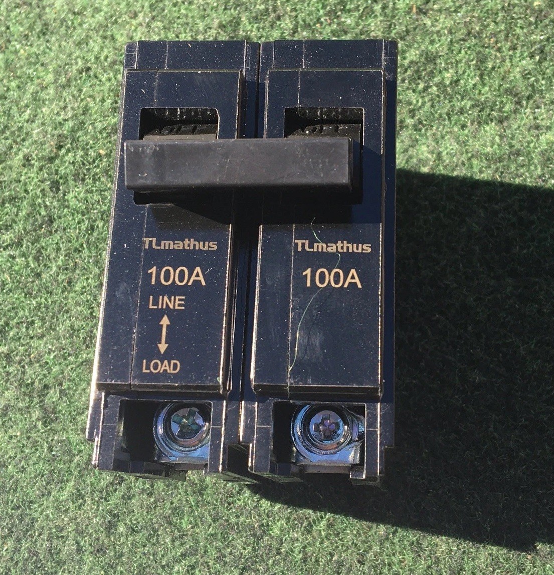 TLmathus 2 Pole 100 Amp 120/240 Volt QP Plug On Circuit Breaker