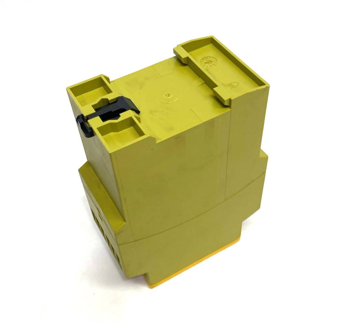 Pilz 774730 Standalone Safety Relay 1 or 2 Channel, PNOZ X4 24VDC 3n/o 1n/c