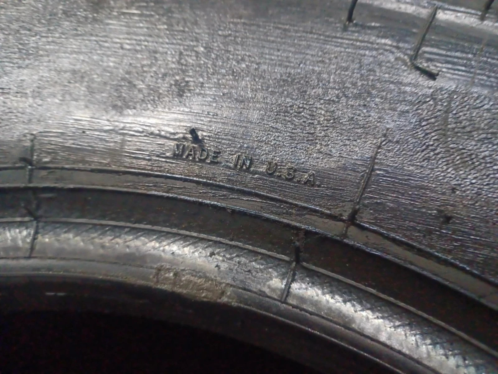12.5L-15 TIRE NEW COSMETIC BLEM 8PLY HIGHWAY IMPLEMENT 12515 12.5L-15