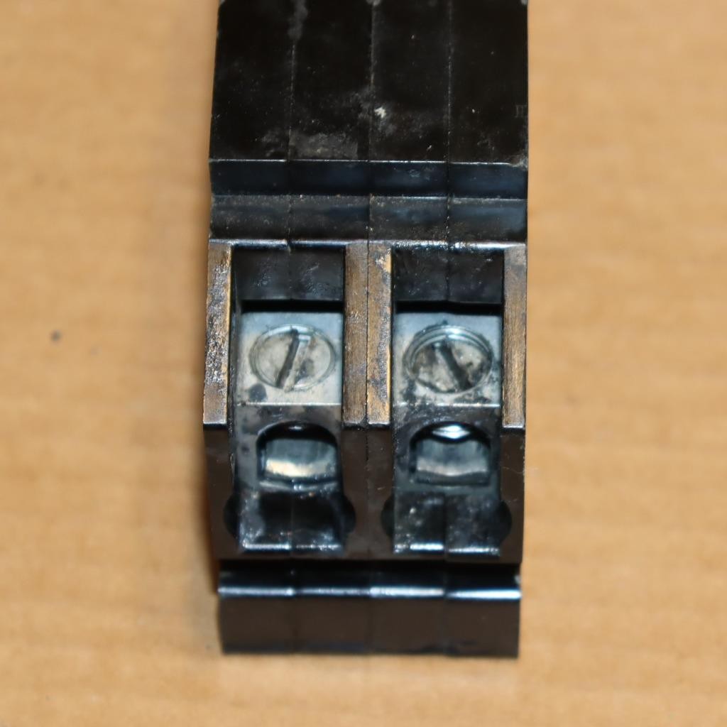 One Zinsco Sylvania ML-12 Main Lug Plug 120 Amp BU#73