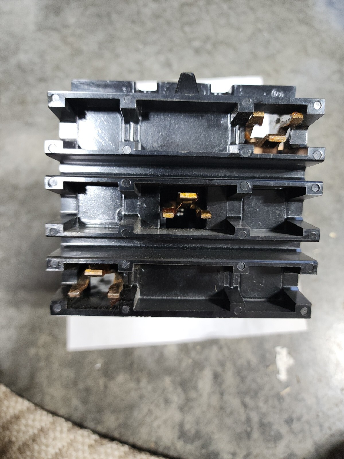 Square D Circuit Breaker 15A 600VAC – FH36015 NEW