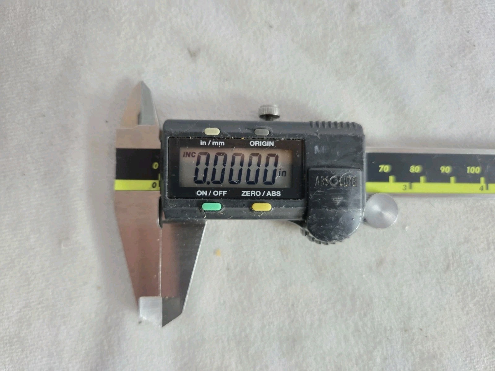 Mitutoyo 500-196-30 Digital Caliper | 0-6″ (150mm) Cd-6″asx