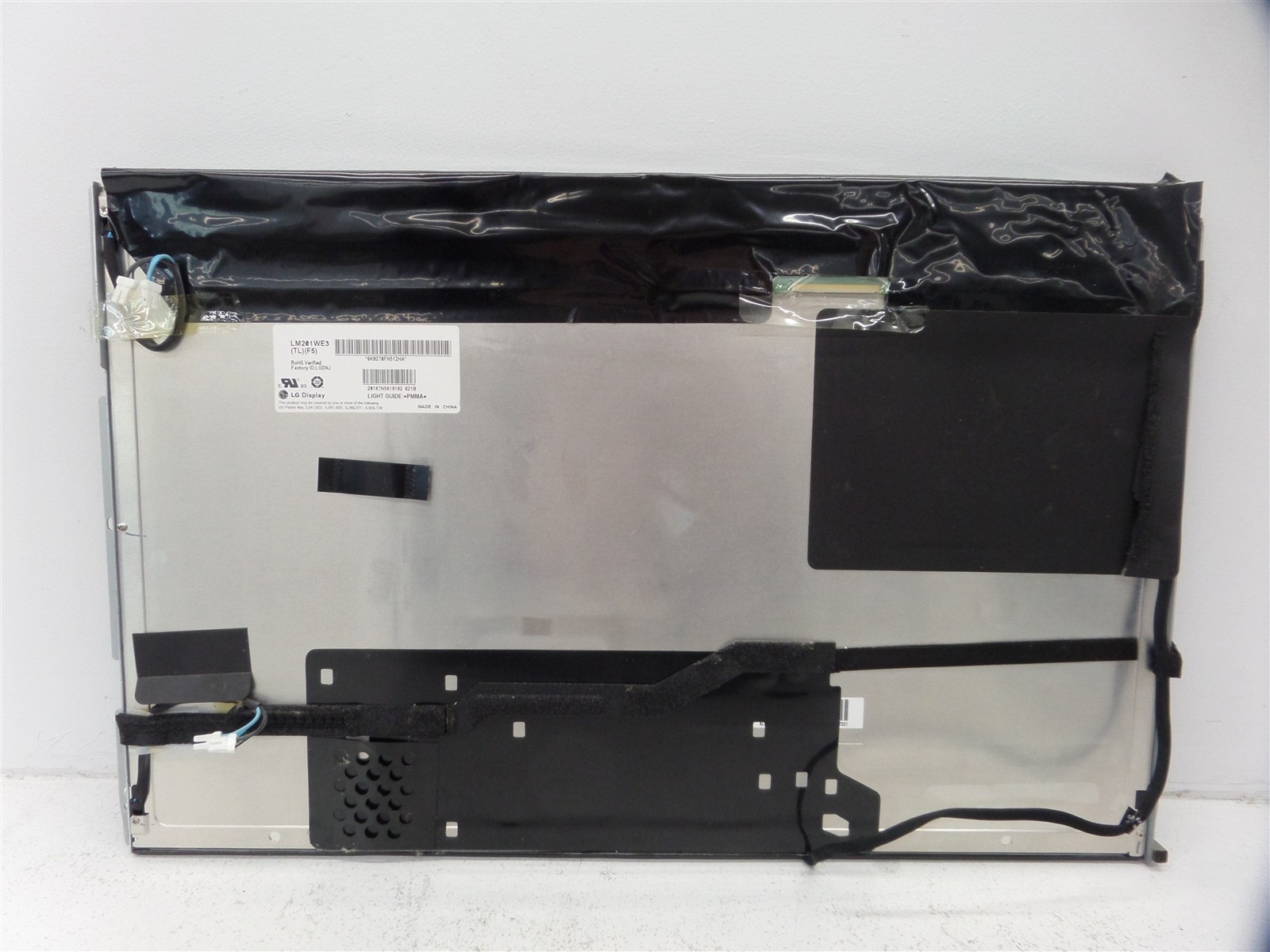 LG LM201WE3-TLF5 20.1″ LCD Display Screen