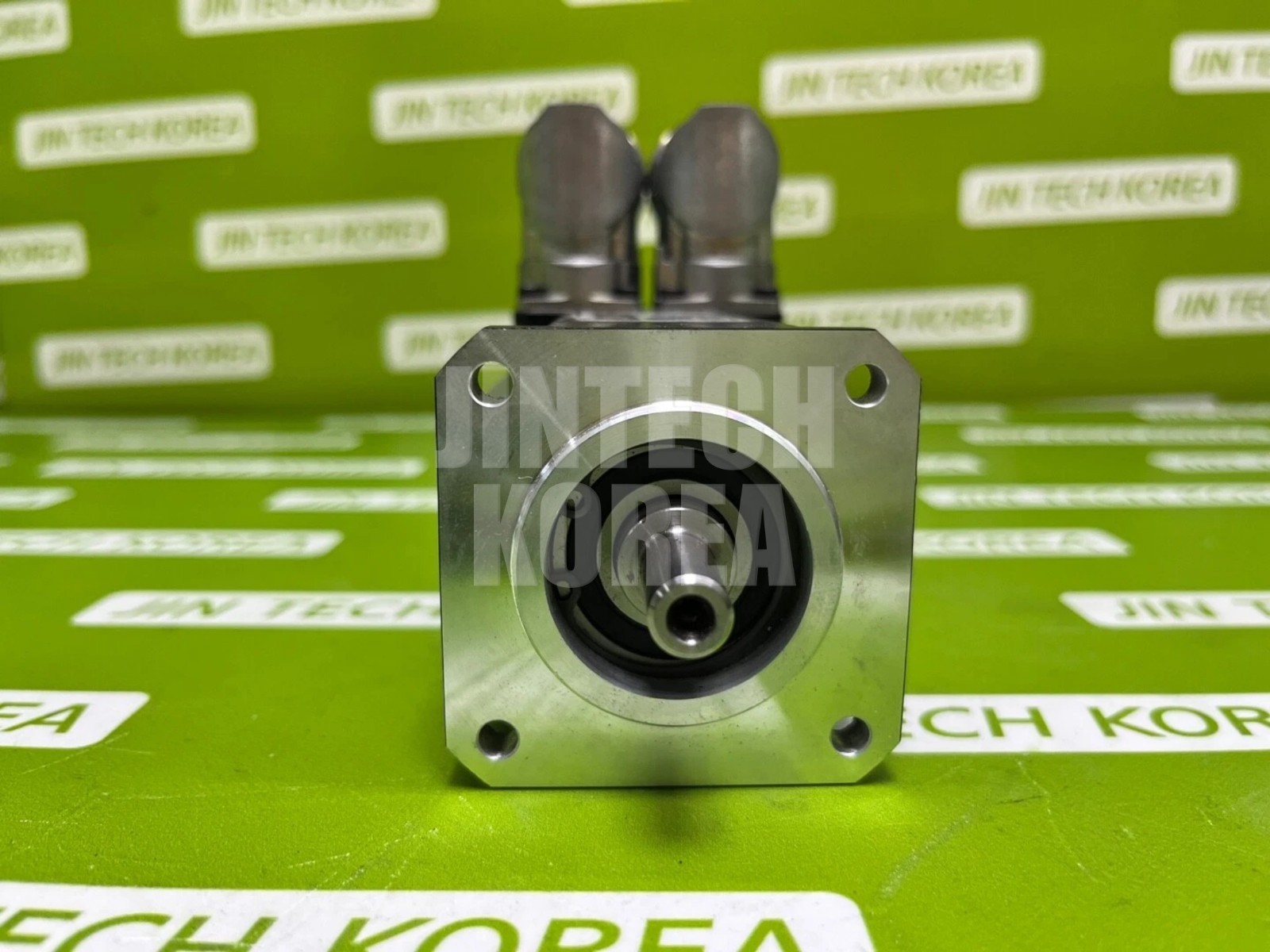2566) [USED] BECKHOFF AM3022-0C30-0000