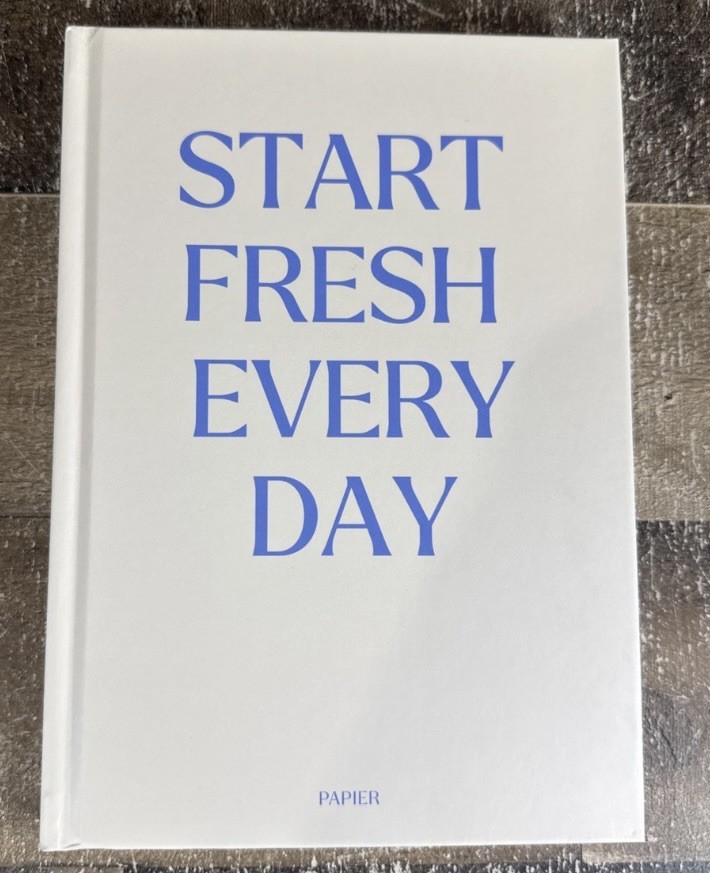 BRAND NEW PAPIER Blue & Cream Start Fresh Everyday 16 Week Productivity Planner