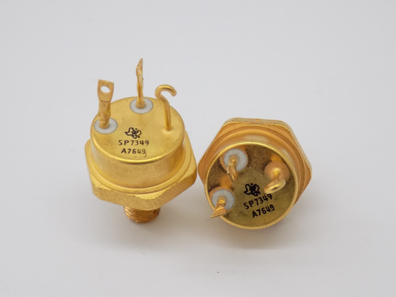 1xTexas Instruments SP7349Wer kennt diesen Transistor? Bisher habe ich folgendes