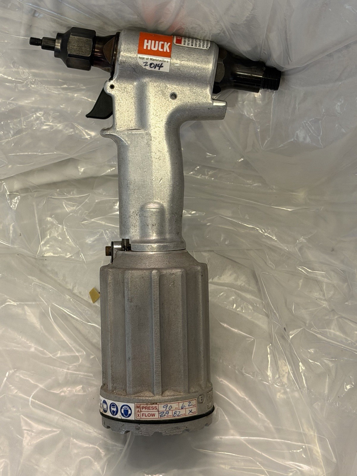 Huck 2012 Pneumatic Rivet Gun Riveter MPN 2012 Air Powered Industrial Tool