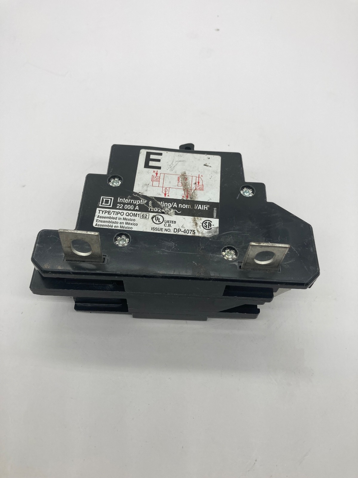 Square D QOM100VH8106 22kA 2Pole 100A 120/240V QOM1 Bolt On Main Circuit Breaker