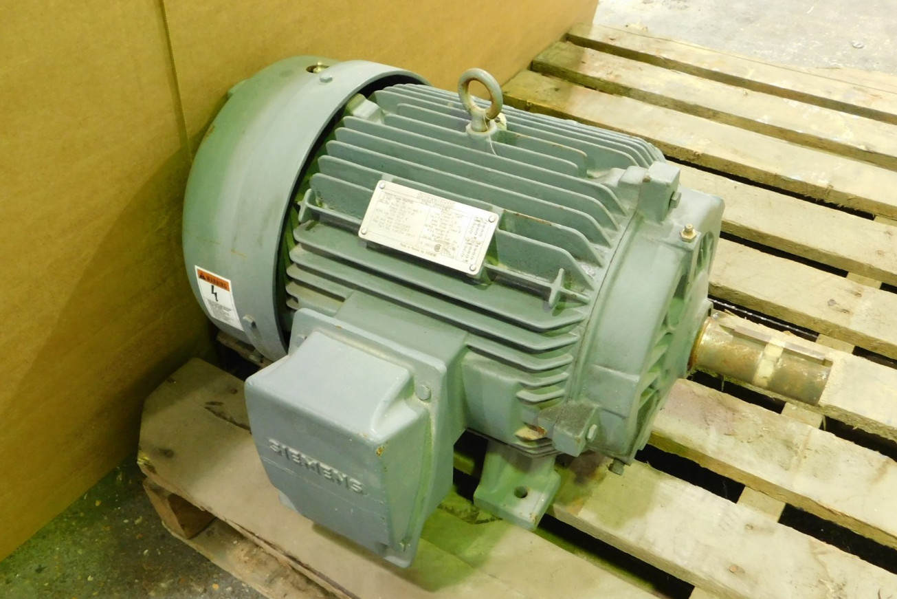 15 HP 3530 RPM Siemens Motor, Fr 254T, TEFC, 1.15 SF, 230/460 V, E-OK