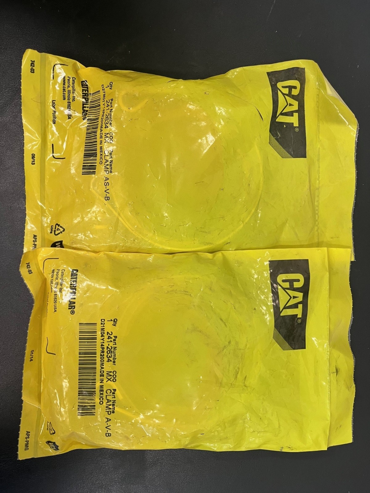 (2) Caterpillar 241-2634 Clamp OEM