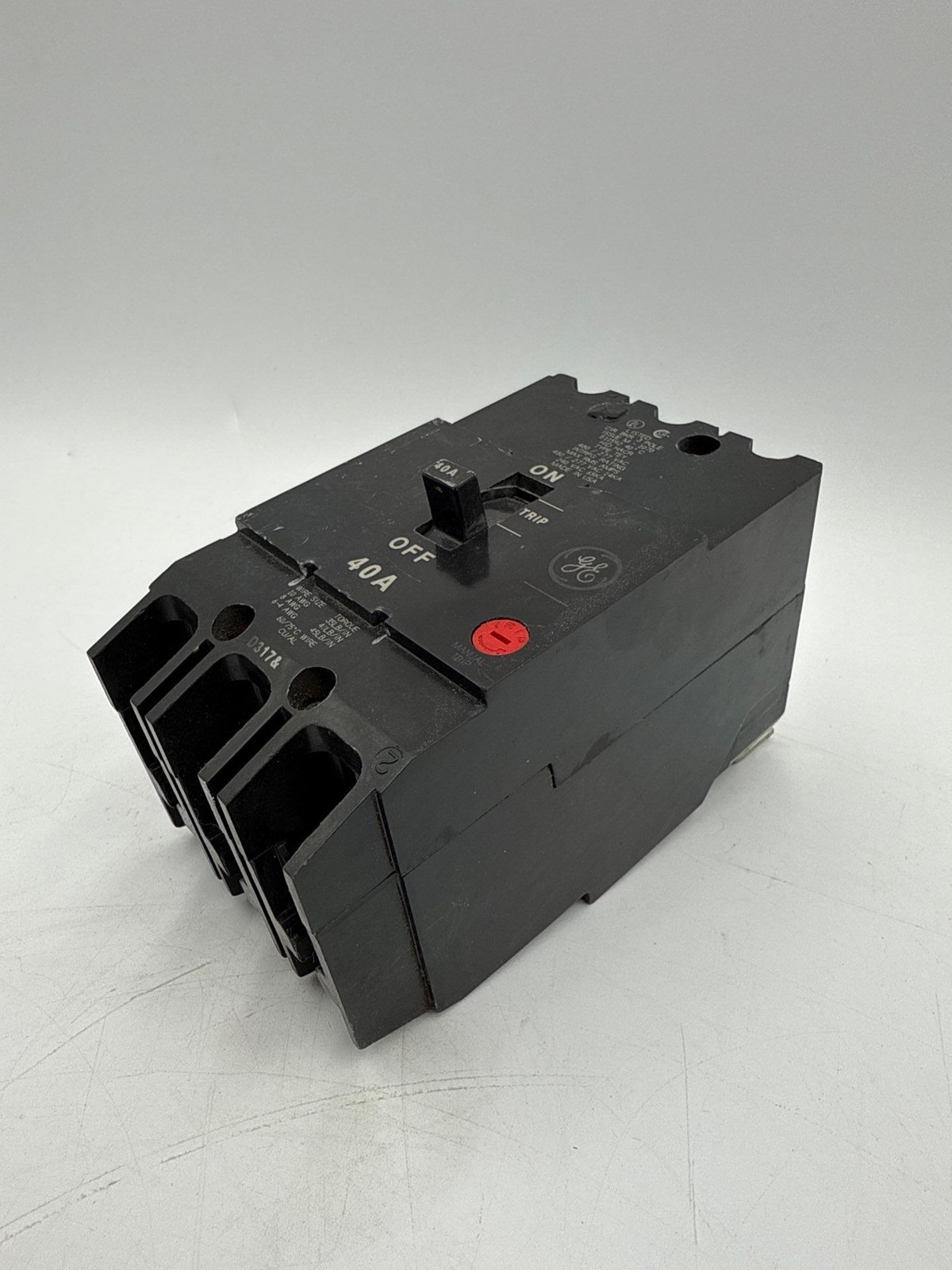 General Electric TEY340 Circuit Breaker 40A 3P 480V TEY 3PH 3 pole 40 Amp Used
