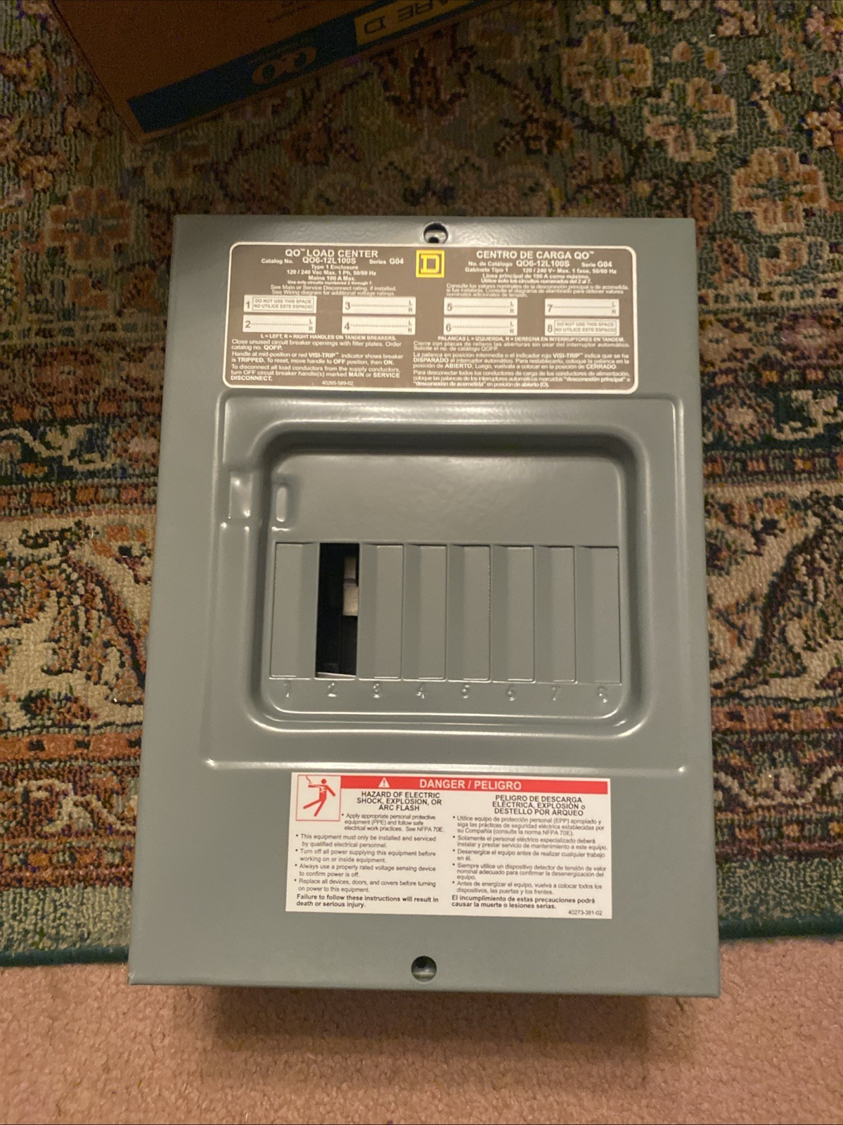Square D QO816L100SCP 100A 8 Spaces 16 Circuits Main Lug Panel 120/240V