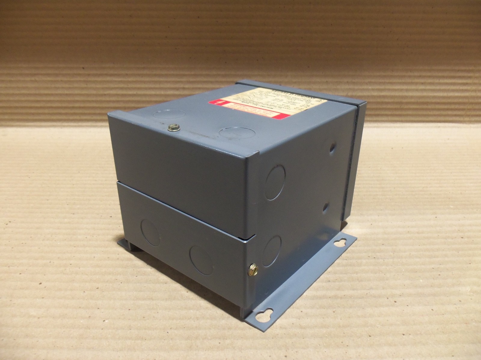 New Square D 500SV1B Dry Type Transformer Single Phase 0.500Kva Type S 60Hz 480