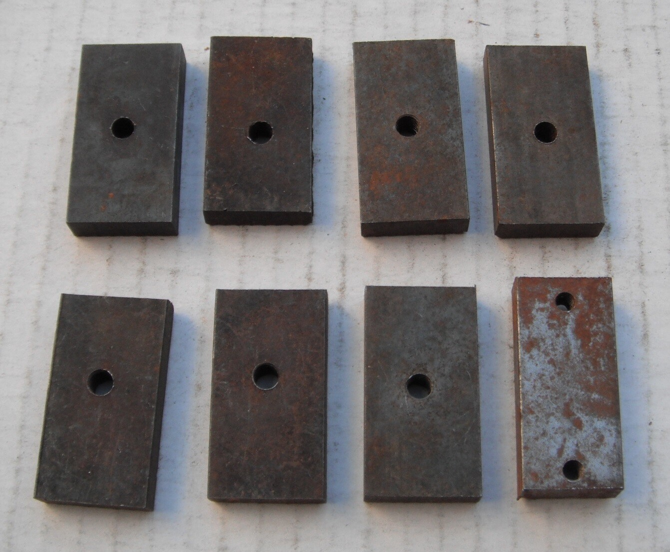 Steel–older flat stock..26 small pieces..3/16″ to 3/8″ thickness..4-5 lbs…er