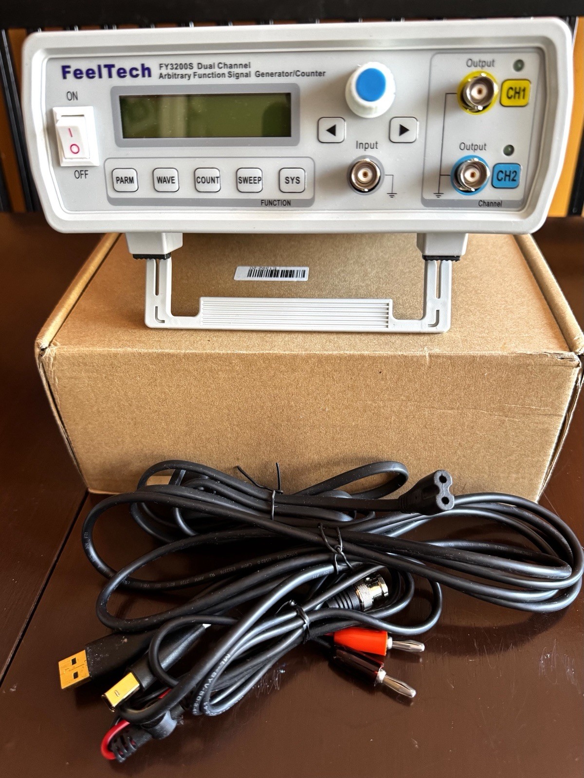 FeelTech FY3200S 20MHz Dual channel Arbitrary Function Signal Generator/Counter