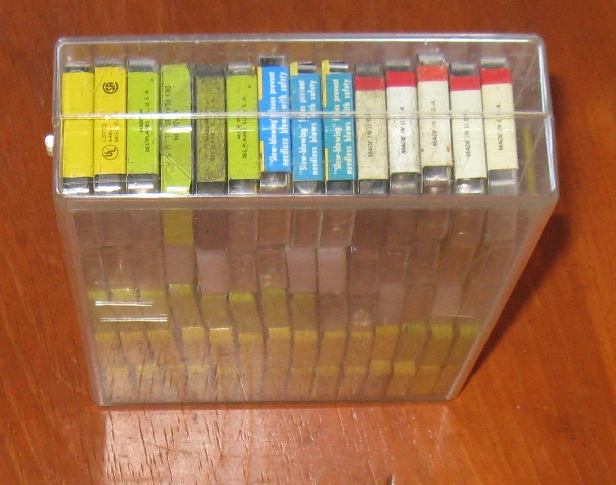 Huge Lot Vintage Automotive Fuses Car Truck Variety 280+ Fuses in Case