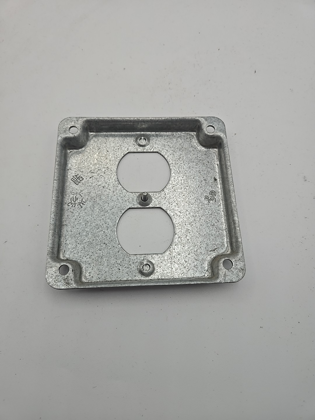 Mulberry Metal Products, Inc. 2 Gang Outlet Box Cover USIP