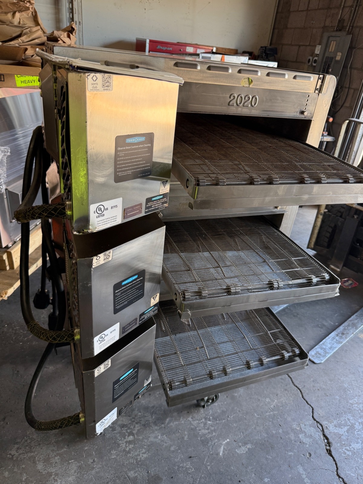 2025 TURBOCHEF HHC2020 TRIPLE STACK ELECTRIC CONVEYOR PIZZA OVEN. WORKS GREAT!