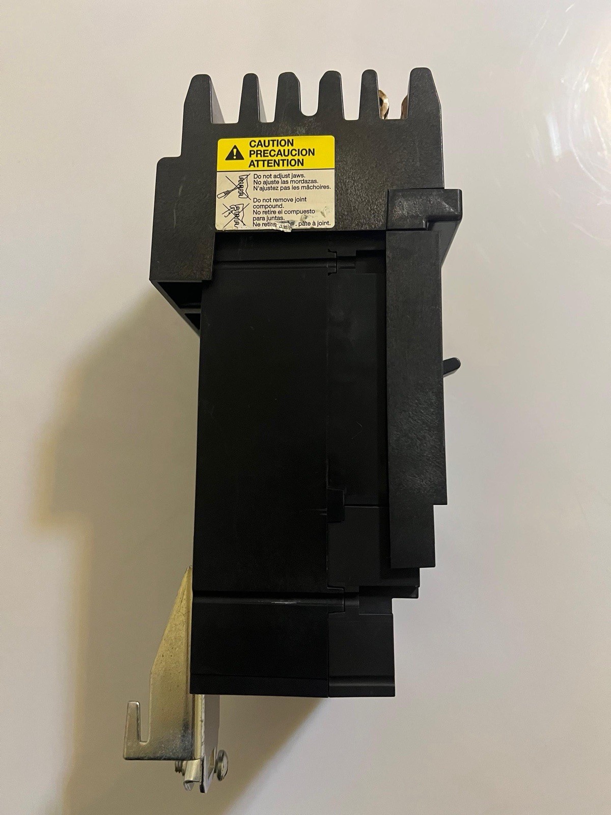 SQUARE D JDA36175 175A 3-PHASE 3-POLE 600V I-LINE POWERPACT J CIRCUIT BREAKER