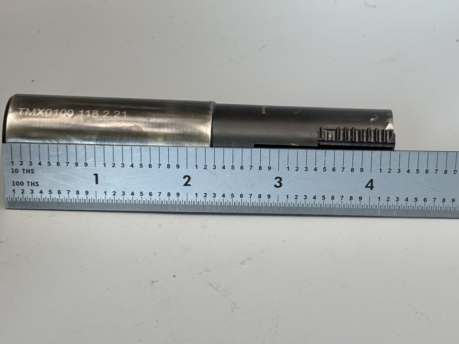 STS 1″ TMX0100.118.2.21 Indexable Two Flute Thread Mill 1″ Shank 4-1/4″ OAL