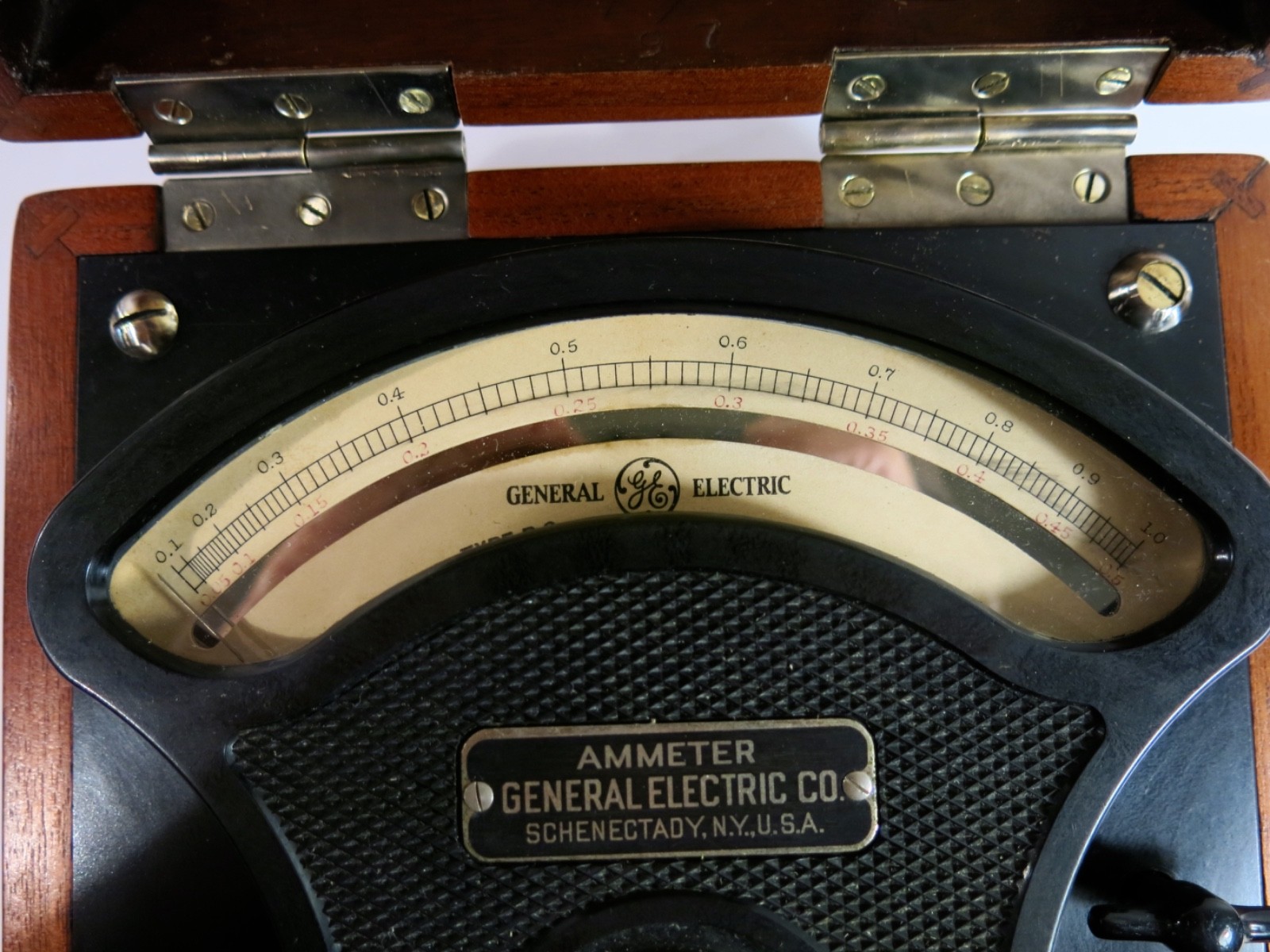 Vintage 1929 GE Alternating Current Ammeter — Type P-3 — Refinished Mahogany Box