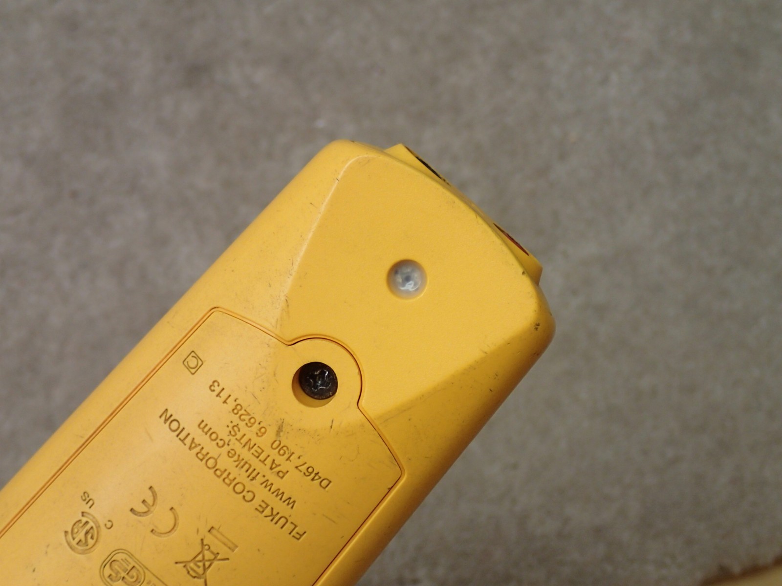 Fluke 337 True RMS Digital Clamp Meter Works but Hertz Out User Item