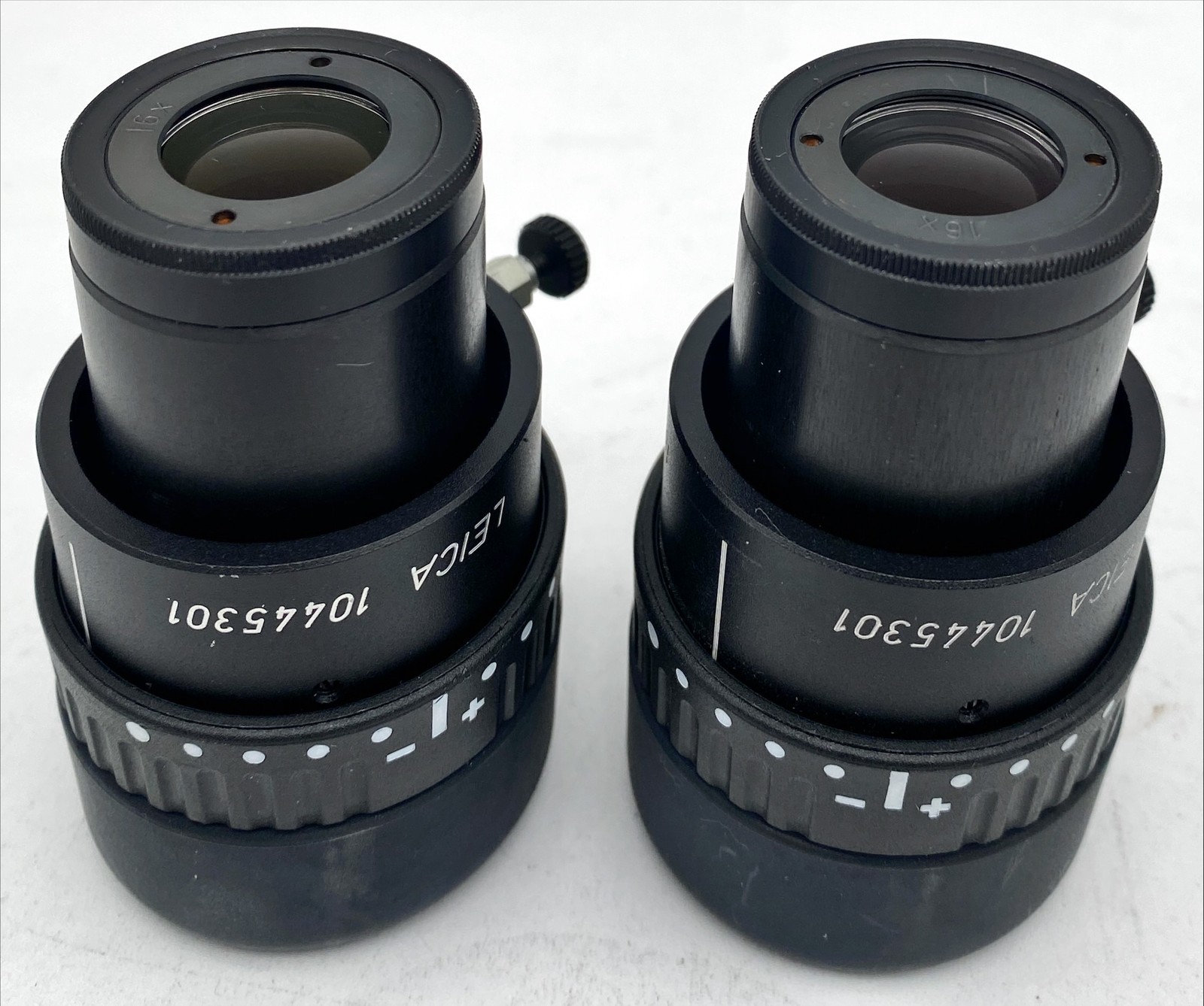 Pair of Leica 16x Microscope Eyepieces 10445301 Stereo – Excellent Condition