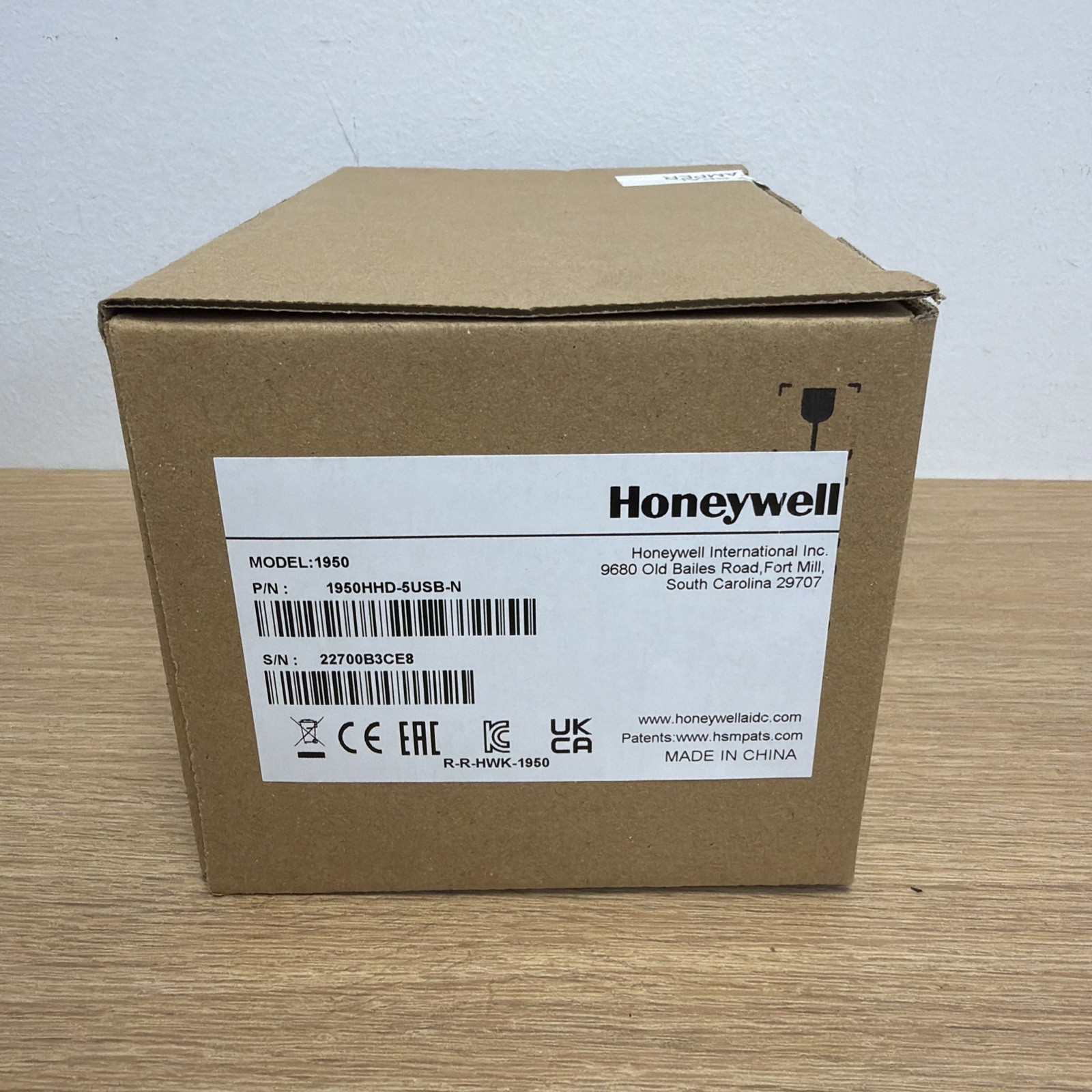 Honeywell Xenon XP 1950h Handheld Barcode Scanner (1950HHD-5USB-N) Brand New