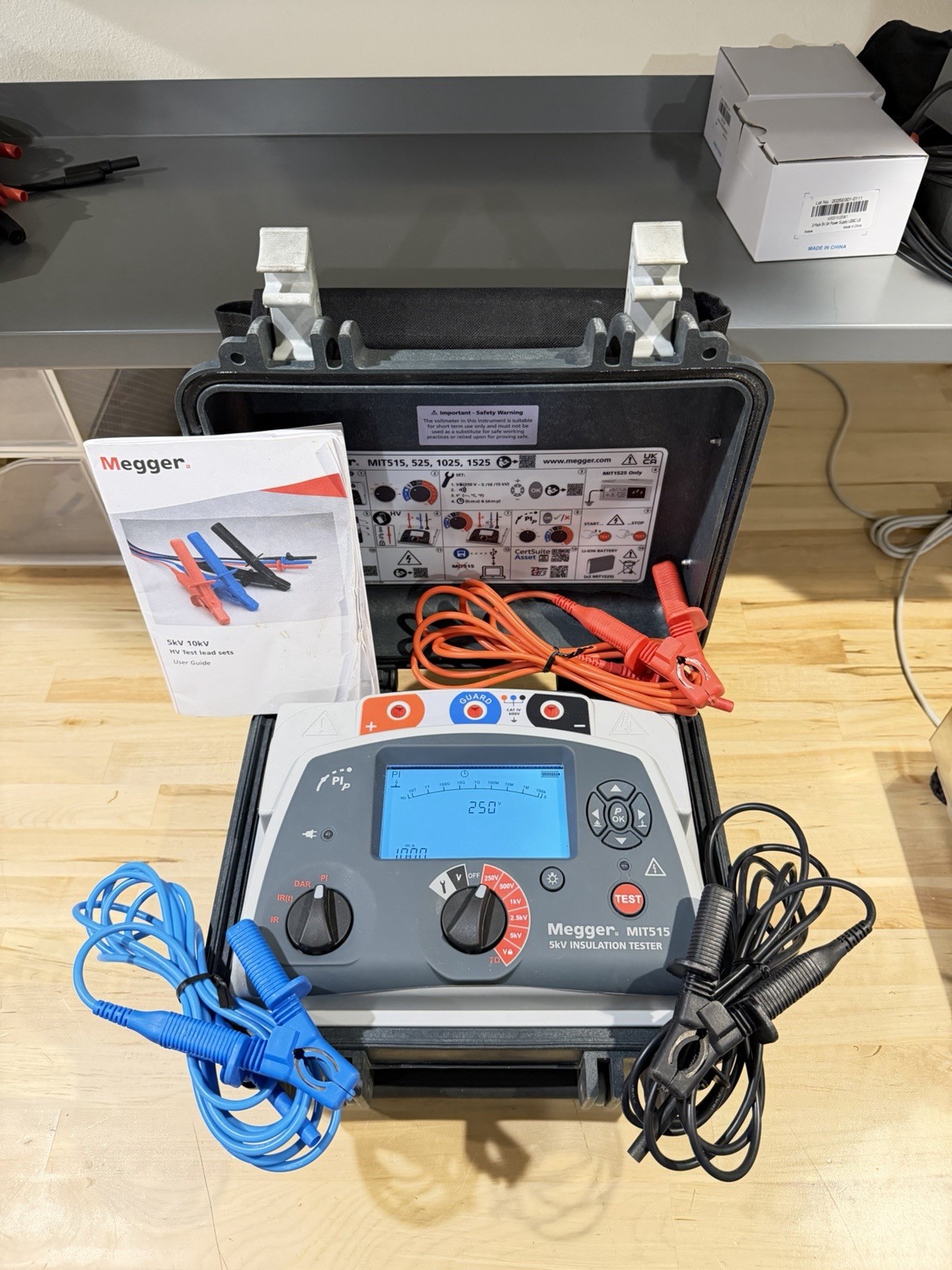 MEGGER MIT515 5KV INSULATION TESTER W/ LEADS & CHARGER (TESTED) FREE SHIPPING