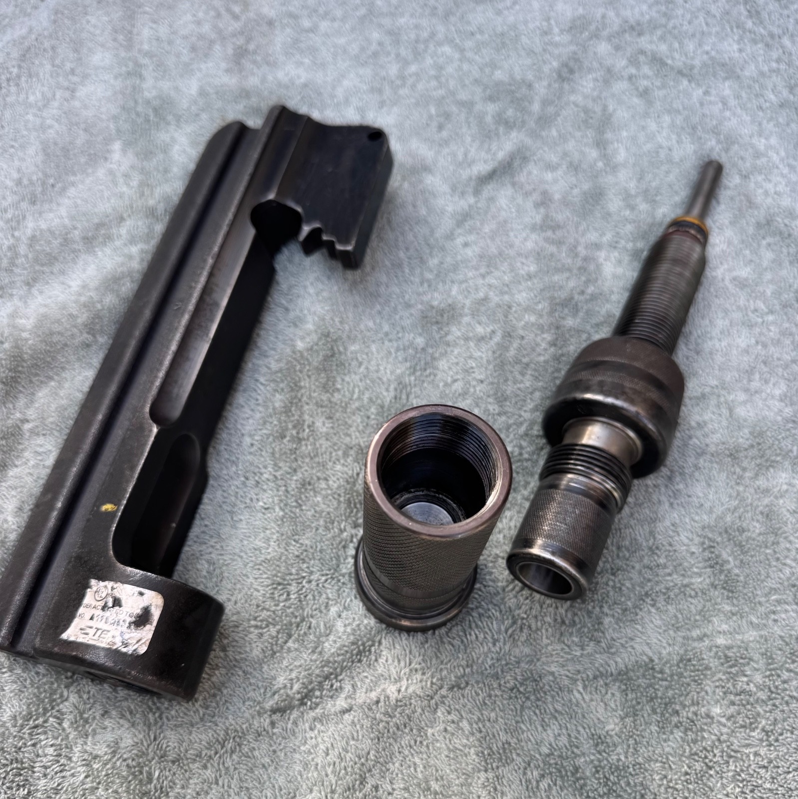 TE Connectivity AMPACT 69611 Hand Tool w/ 69633-2 Large Head….NICE!