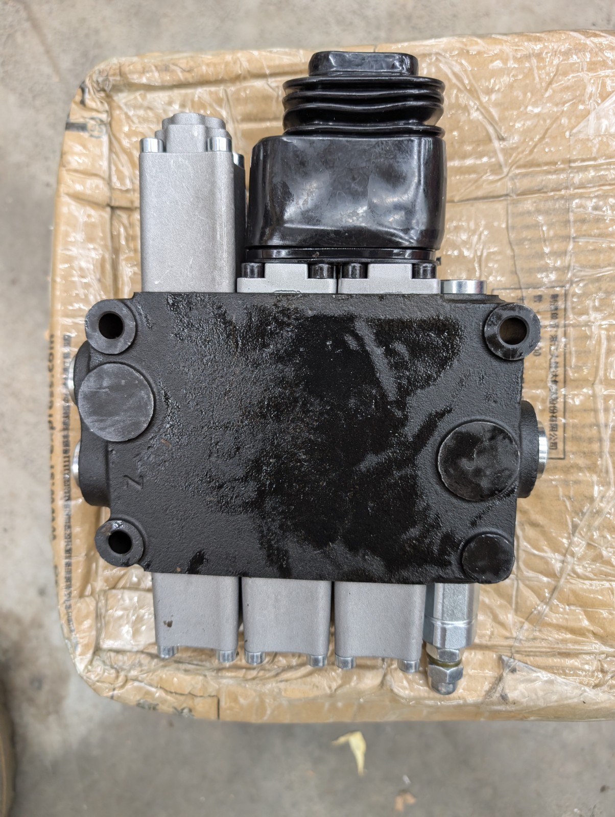Chinese Mini Skid m45 Manual Hydraulic Directional Control Valve.