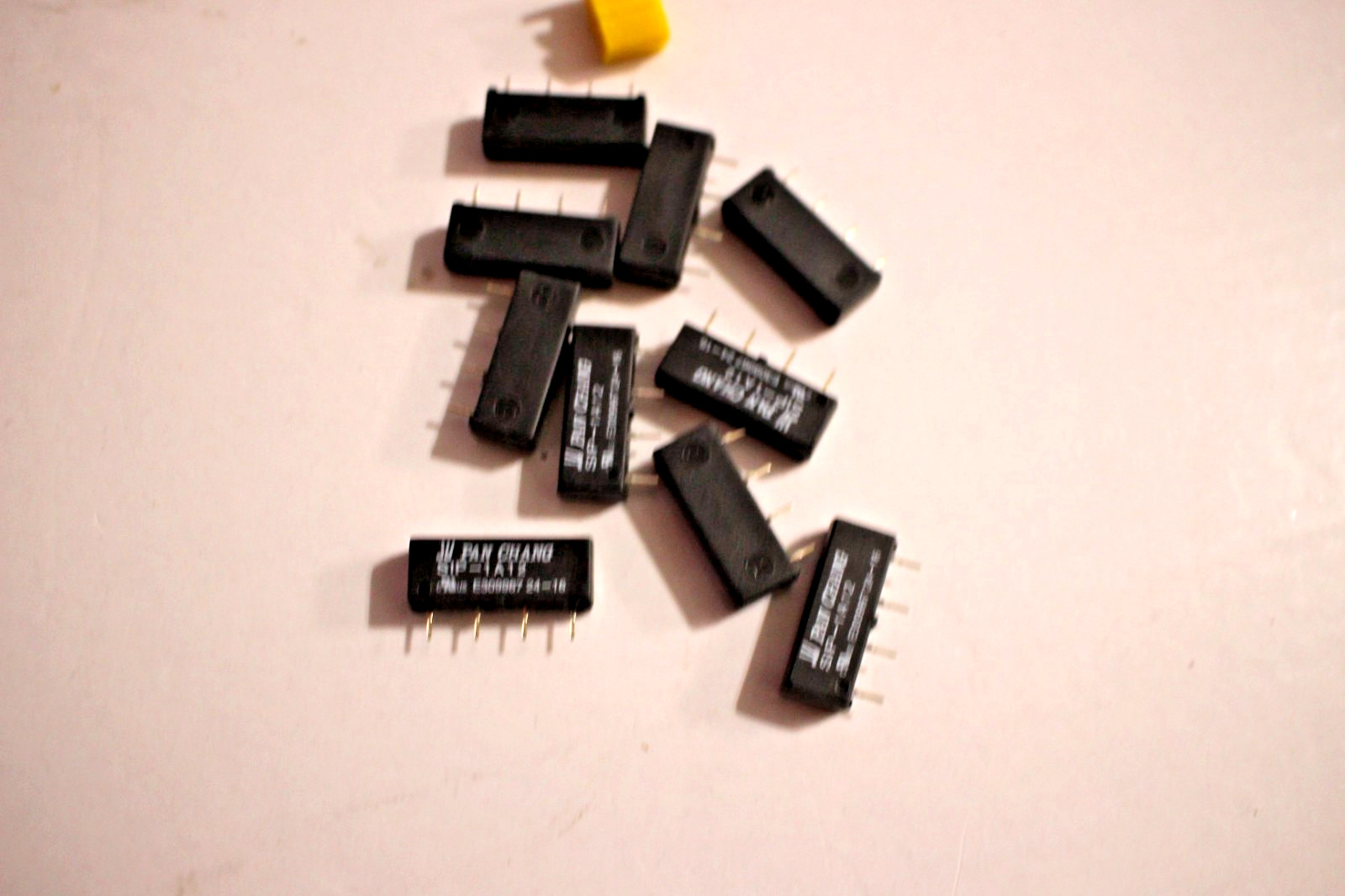 100 -PACK PAN CHANG SIP-1A12 REED RELAY SWTCH E309967 23-16